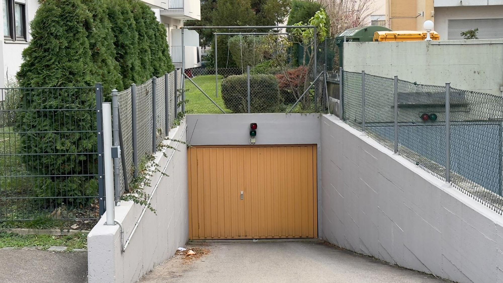 Apartment Charmantes 3-zi-apartment Am Schloessle In Lechhausen-garage-balkon-kueche-smart Tv *