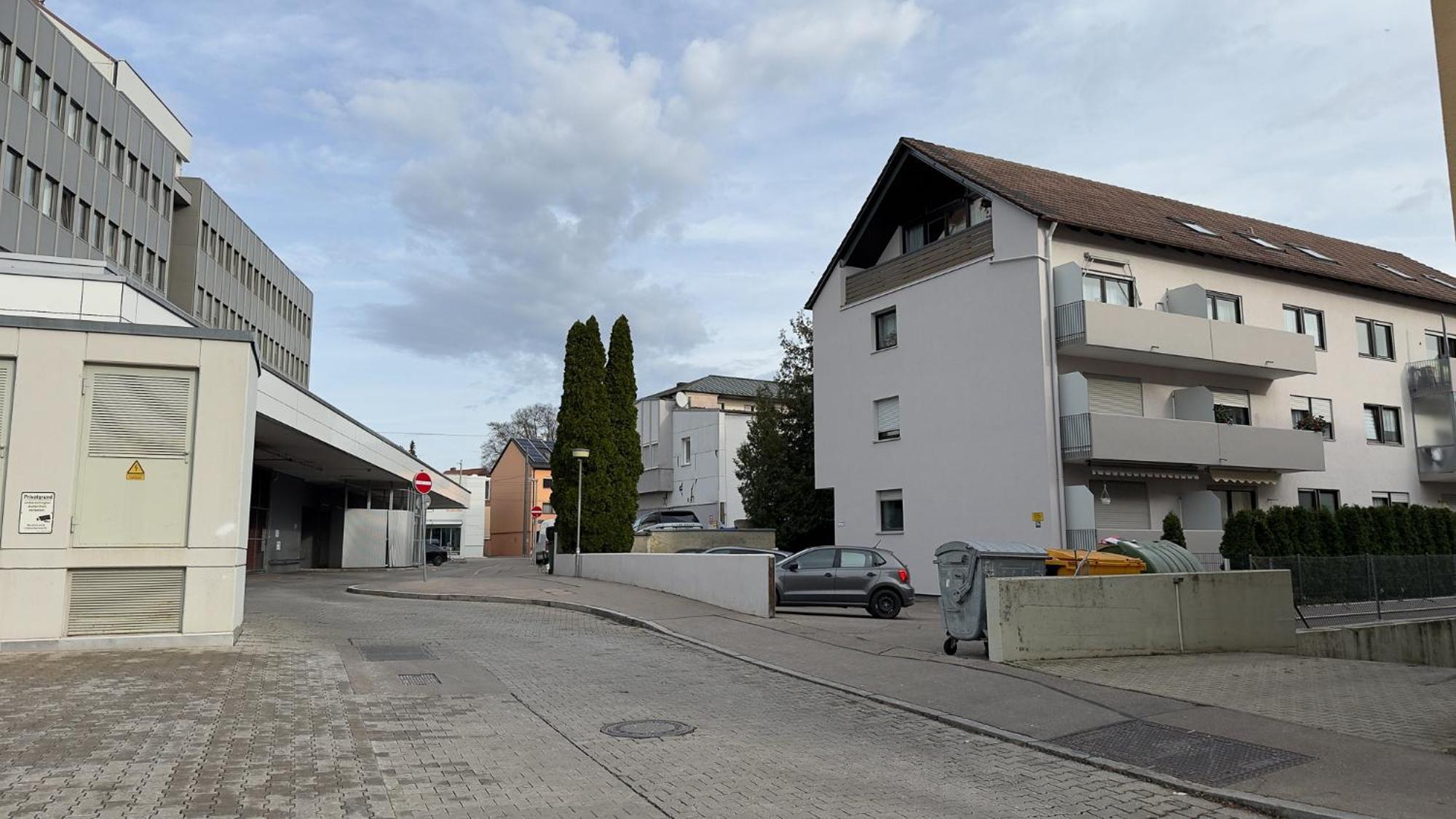 Charmantes 3-zi-apartment Am Schloessle In Lechhausen-garage-balkon-kueche-smart Tv Apartment *